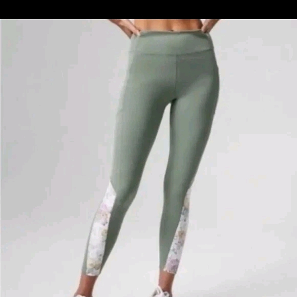Green Leggings with Floral Accents